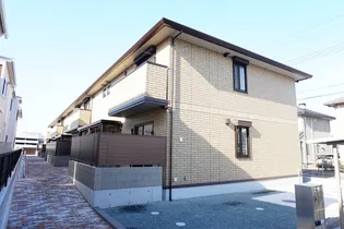 広島県福山市神辺町字十三軒屋【アパート】の外観