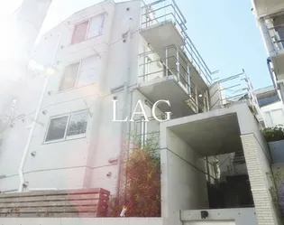 ドエル下北沢【1階】の外観