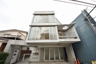 ブルーム表参道【2階】の外観