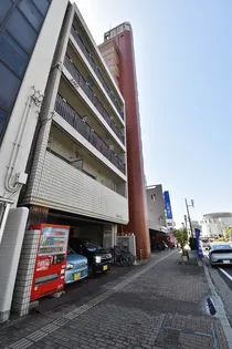 中高下ビルの画像