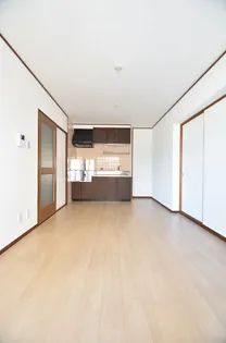 メゾンコーポ井口【3階】の居間