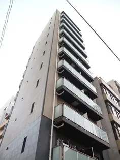 東京都新宿区新宿6【マンション】の外観
