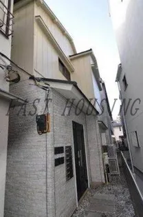 東京都新宿区西新宿5【アパート】の外観