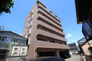 高知県高知市塩田町【マンション】の外観