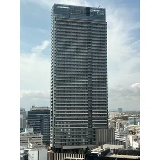 THE YOKOHAMA FRONT TOWERの外観