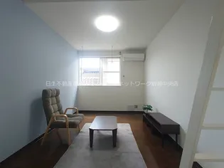 アリス新潟第4【2階】の居間