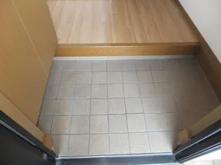 セジュール堂ノ沢の玄関