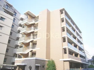 アール・オーハイム松崎町【3階】の外観