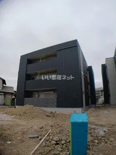 グランメゾンゆずり葉I番館【1階】の外観