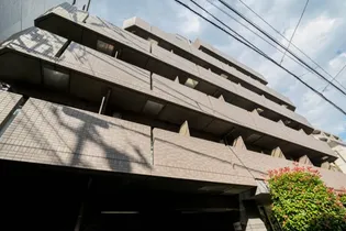 ルーブル小石川弐番館【1階】の外観