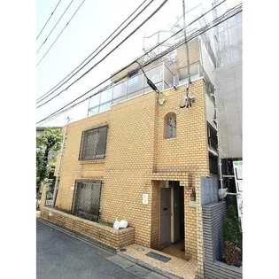 メゾン・ド・エルビエ【1階】の外観