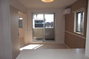 ゼファー・フィール【2階】の居間