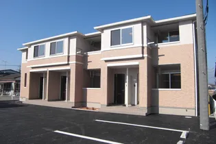 ゼファー・フィール【2階】の外観