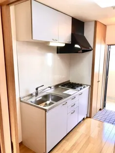 サン・ヒーローマンション亀川II【3階】のキッチン