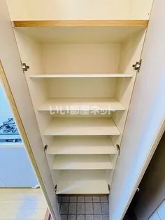 サン・ヒーローマンション亀川II【3階】の内装