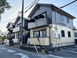 カーサエスタシオン【1階】の外観