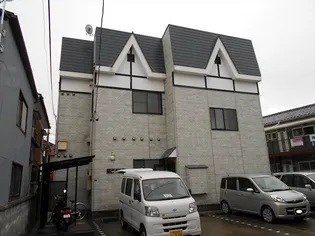 ナポリ館【2階】の外観