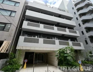 ラグジュアリーアパートメント本郷【2階】の外観