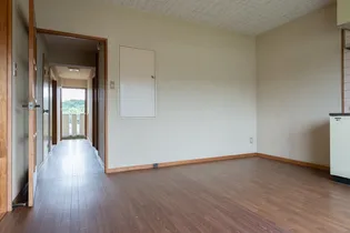 サンハイツ【1階】の居間