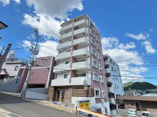ラトゥールIIの画像