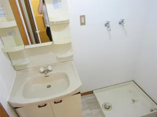 旭町いづみプラザ【5階】の内装