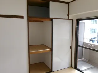 岩本マンション【4階】の内装