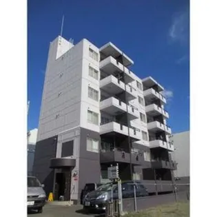 ハウスオブリザ菊水弐番館【1階】の外観