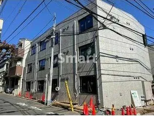 東京都中野区中野5【マンション】の外観