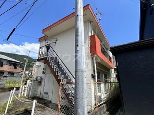 シブヤアパート W【1階】の外観