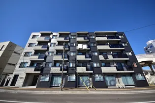 北海道札幌市白石区菊水三条4【マンション】の外観