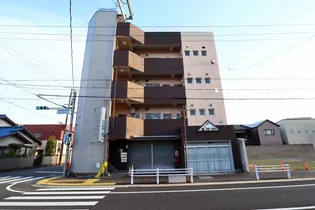 メゾンラピスの画像