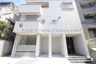 プティメゾン【2階】の外観