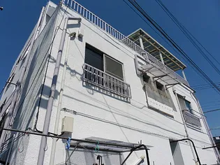 バロン【3階】の外観