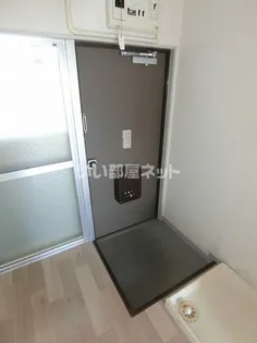 メゾン・ド・雅【1階】の玄関