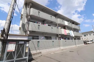 すずらん館 A【2階】の外観