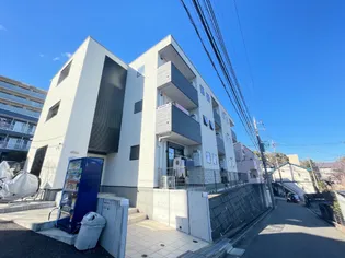 Feles【2階】の外観