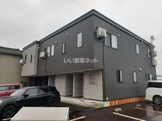 新潟県長岡市長倉2【アパート】の外観