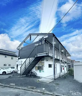 プチルーエの外観