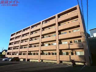 ラフレシール山城【3階】の外観