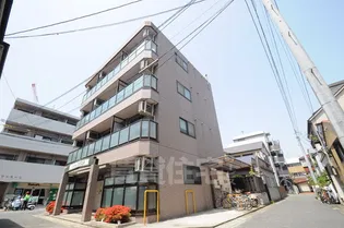 メゾンコプロスの外観