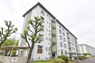 UR江南【3階】の外観