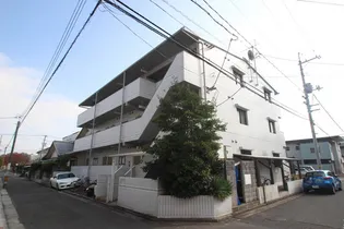 ヴィラ楽々園【2階】の外観