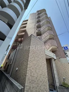 アドラブール【6階】の外観