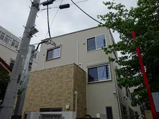 東京都中野区東中野4【マンション】の外観