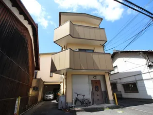 クレール ウダの画像