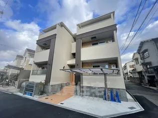 ラウレア吹田山手【1階】の外観
