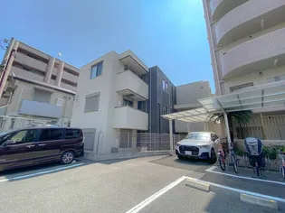 ドゥ レブローニュの画像