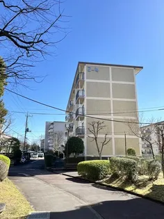 鳶尾団地【1階】の外観