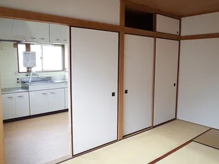 第一栄荘【3階】の外観