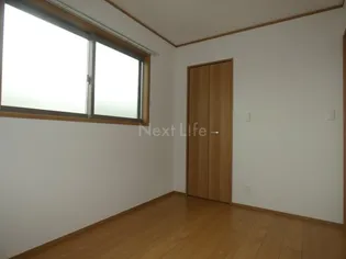 ワイエムオートヴィラB棟の居間